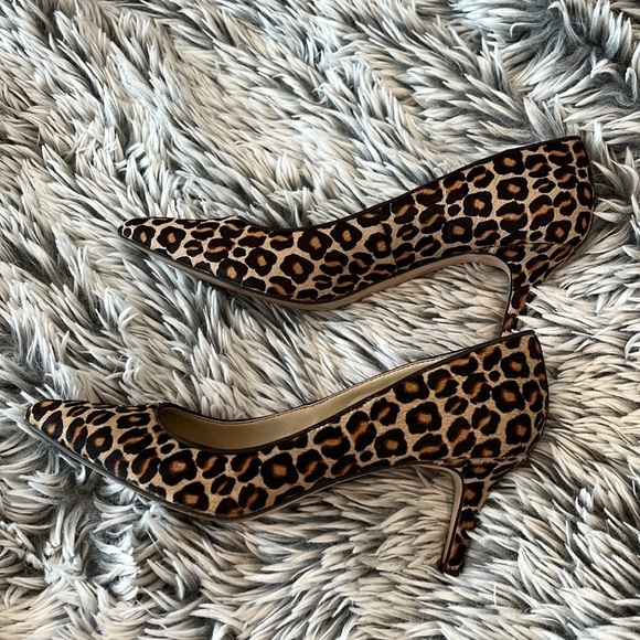Ann Taylor Animal Leopard Print Dyed Calf Hair Heels Size 8.5 - Picture 1 of 6